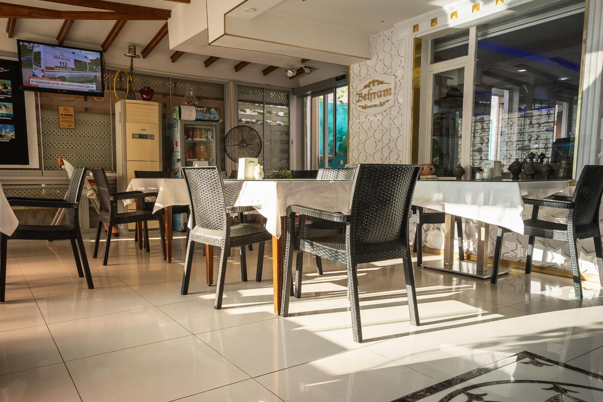 Behram Hotel Antalya Exteriér fotografie